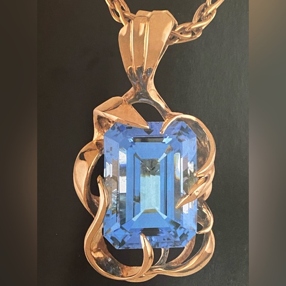 Meet your Posher, Tara - Picture 1 of 1